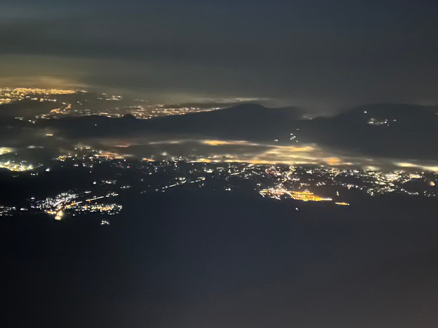 富士山上的夜景)
